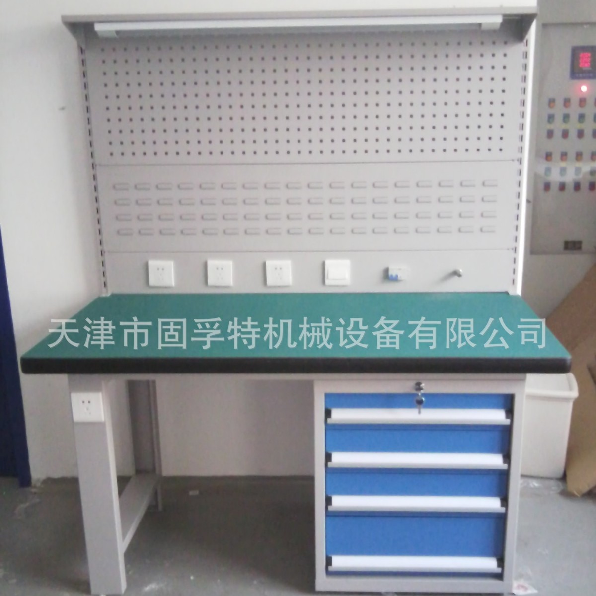 车间铁制带抽屉工作台 重型钳工工位装配操作台定制