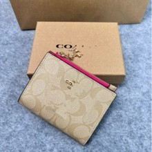 出口外贸女士钱夹子PVC印花拉链零钱包真皮手拿证件包礼盒