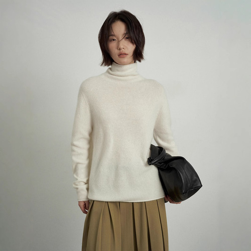 Love and Nancy Thirteen Lines 2024 Winter Turtle Collar Raccoon Raw Velvet Seamless One-piece Super Atmosphere Sweater 31008