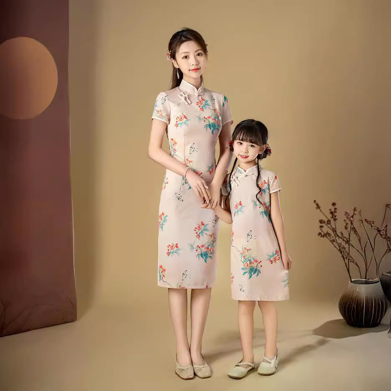 Parent-Child Cheongsam 2025 Dress Chinese Style Summer Style Summer Young Cheongsam Tencel Linen Skirt Mother and Daughter Cheongsam Parent-Child Cheongsam 2025 Dress Chinese Style Summer Style Summer Young Cheongsam Tencel Linen Skirt Mother and Daughter Cheongsam