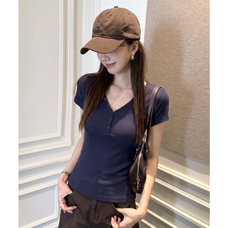 Ai Real Price V-Neck Regular Shoulder Short-Sleeve T-Shirt for Women, Spring 2026 New Slim-Fit Design with Buttons, American Style Spicy Girl Top Ai Real Price V-Neck Regular Shoulder Short-Sleeve T-Shirt for Women, Spring 2026 New Slim-Fit Design with Buttons, American Style Spicy Girl Top