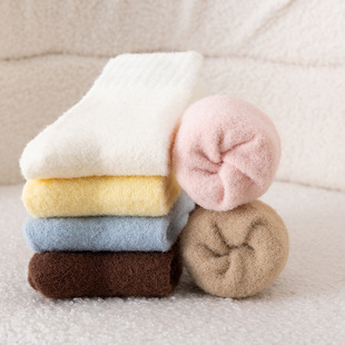 Girls' socks autumn and winter children's fleece-lined thickened mid-calf length socks mink velvet winter girls' cold-resistant warm sleep children's socks