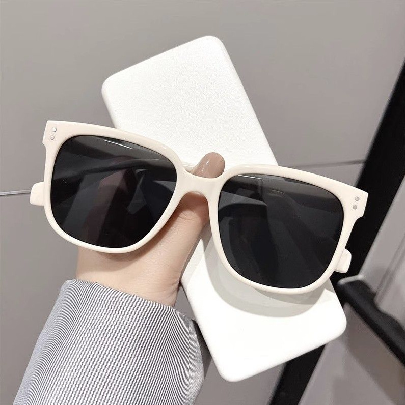 Uv Sun Protection White Frame New Sunglasses for Women, Anti-Sun Glasses for Men, Sunglasses for Big Faces, Slimming Look Gm Sense 2025 Classy