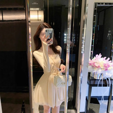 【古早佳人】2025新款秋装性感蕾丝短裙气质收腰连衣裙女