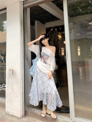 レイジースタイル斜め肩白プリント半袖Tシャツチェック柄不規則スカート女性用2025夏新作スーツ