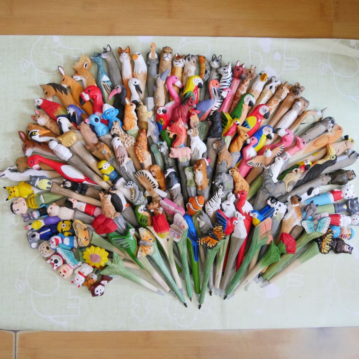 Carved wooden cartoon creative ballpoint pen with animals for fruits…