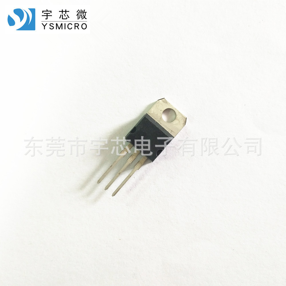 1.5A/24V������ѹ�� L7824 TO-220 ��ѹIC 7824 ������ѹ��·