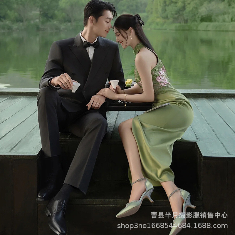 Studio New Chinese Style National Style Improved Cheongsam Green Female Bride Outer Shot Wedding Engagement Design Sense Neck Dress