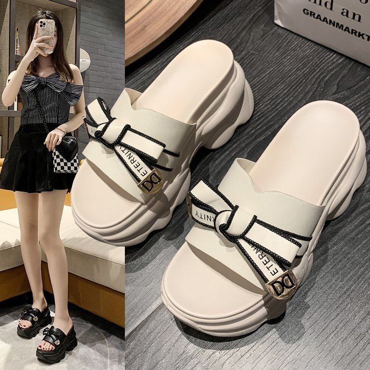 Sandale pentru femei de purtat vara, haine de exterior la modă în 2023, noi sandale versatile cu toc înalt și talpă groasă, model zână-muffin_voghion.com