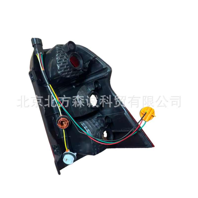 8360132500 8360232500Ssangyong Aitong Rear Tail Light Is Suitable for 2012-2014 Models