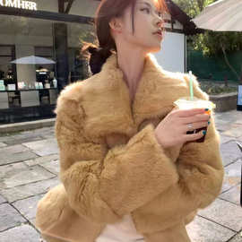 OM 芬兰冬日~短款真兔毛皮草外套（会掉浮毛）