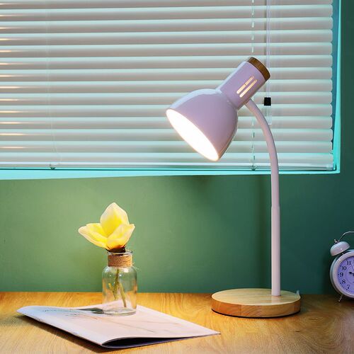 North European INSA students' child-friendly eye-care dormitory bedroom bedside creative plug-in dimmable LED desk lamp