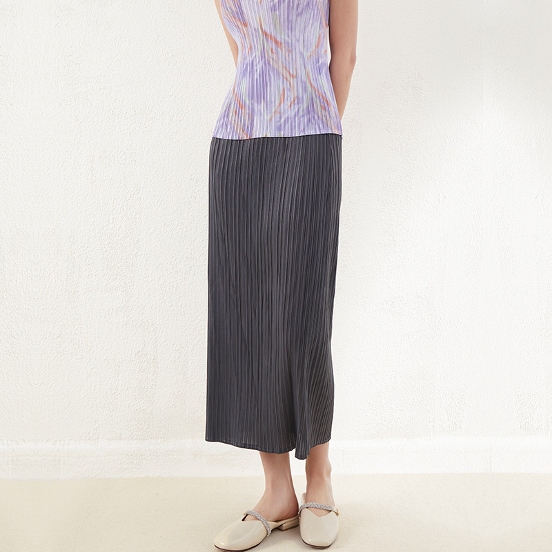 Miyake Basic Pleated Straight Skirt for Women Summer New Slim Loose Versatile Fashionable One-Step Skirt Miyake Basic Pleated Straight Skirt for Women Summer New Slim Loose Versatile Fashionable One-Step Skirt