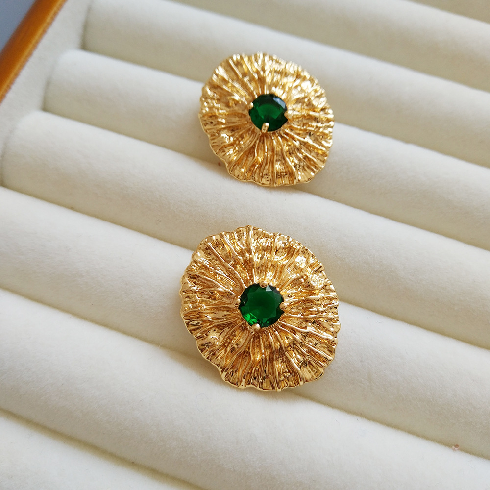 法式復古個性輕奢高級感耳釘誇張質感鎏金時尚白搭鑲嵌寶石耳環