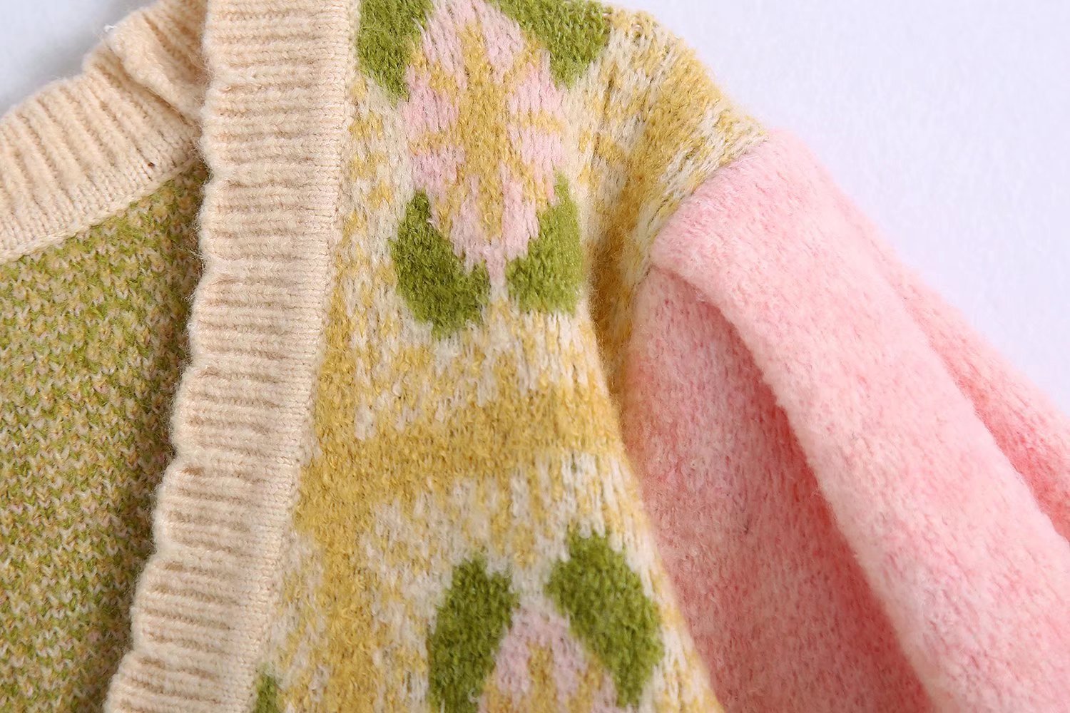 Flower Pattern Jacquard Knitted Crop Cardigan NSXFL116060