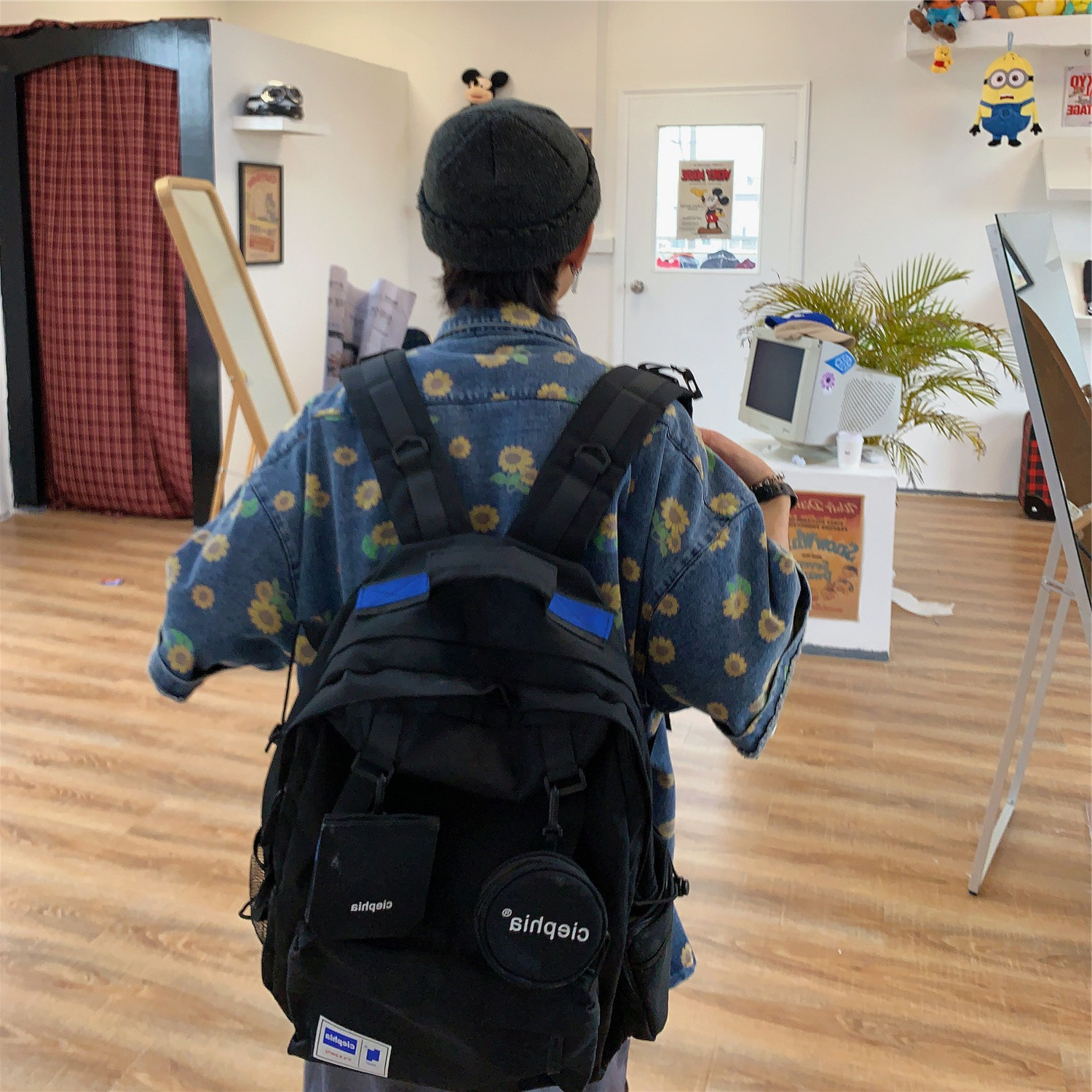 Retro apenada camisa de mezclilla verano de los hombres Hong Kong estilo completo impreso Daisy lavado camisa de moda suelta camisa de manga corta de moda