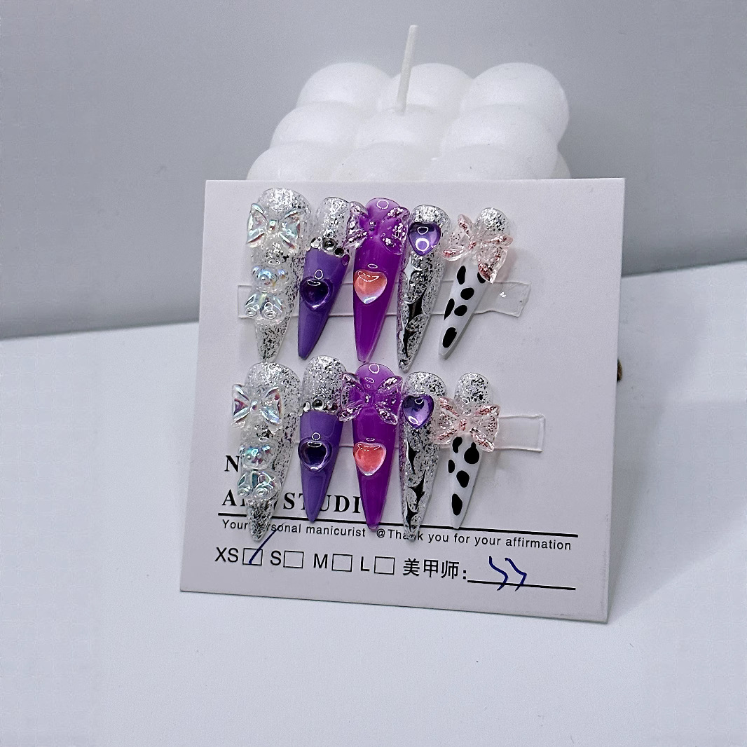 Hecho a mano desgaste de uñas de hielo transparente hidratante Purple Girl corazón japonés dulce uñas parche producto terminado al por mayor