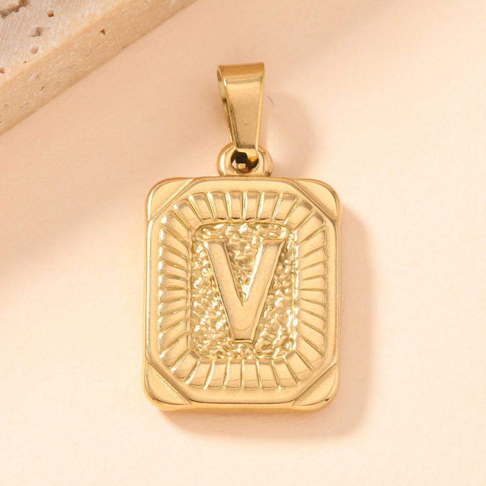 Colgante único europeo y americano estilo explosivo colgante de acero inoxidable fundición marca cuadrada 26 letras inglesas collar colgante accesorios de bricolaje