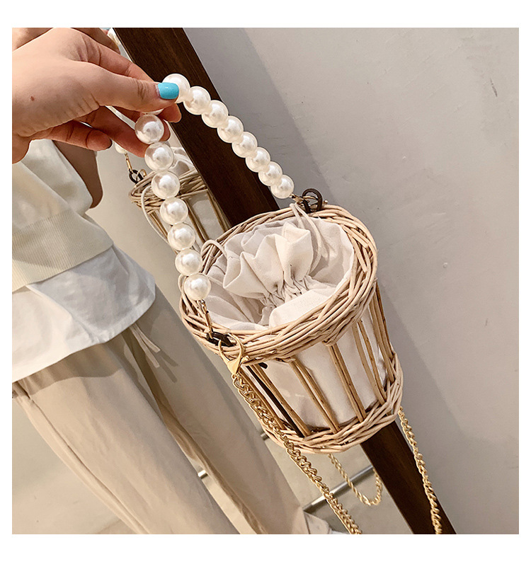Fashion straw woven pearl shoulder messenger portable bagpicture10