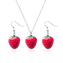 跨境欧美创意个性红色草莓耳环可爱3D水果树脂仿真蘑菇吊坠耳环