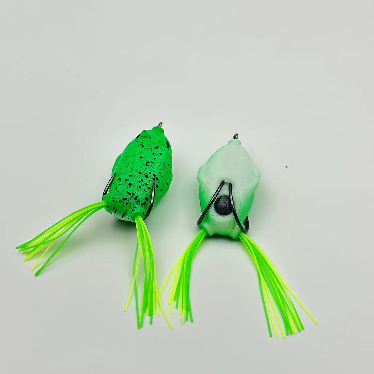 Luya Lei Rana fábrica venta al por mayor verde lei Rana cebo negro cebo falso 11 g5.5cm traje rana