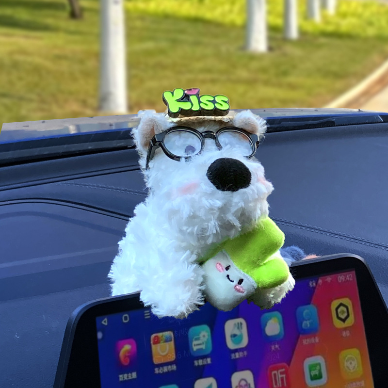 Adornos de la pantalla del coche lindo de Xiang Qian Chong 2024 West Highland Auto Display Regalo de muñeca de decoración de muñeca