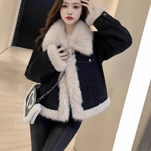 ��ɫ�̿�ţ������Ů2025�����¿�ӽq�Ӻ�º���ëƴ��С��������