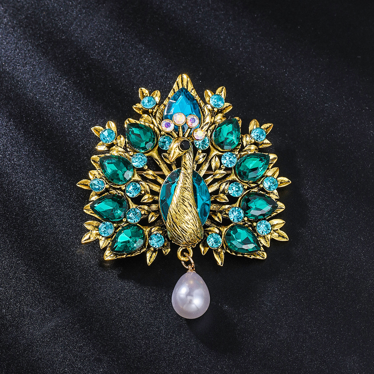 Fashionable retro blue glass brooch lapel pin