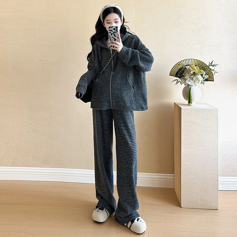 孕妇装秋冬季套装潮妈新款时尚洋气条纹连帽卫衣外套阔腿裤两件套|undefined