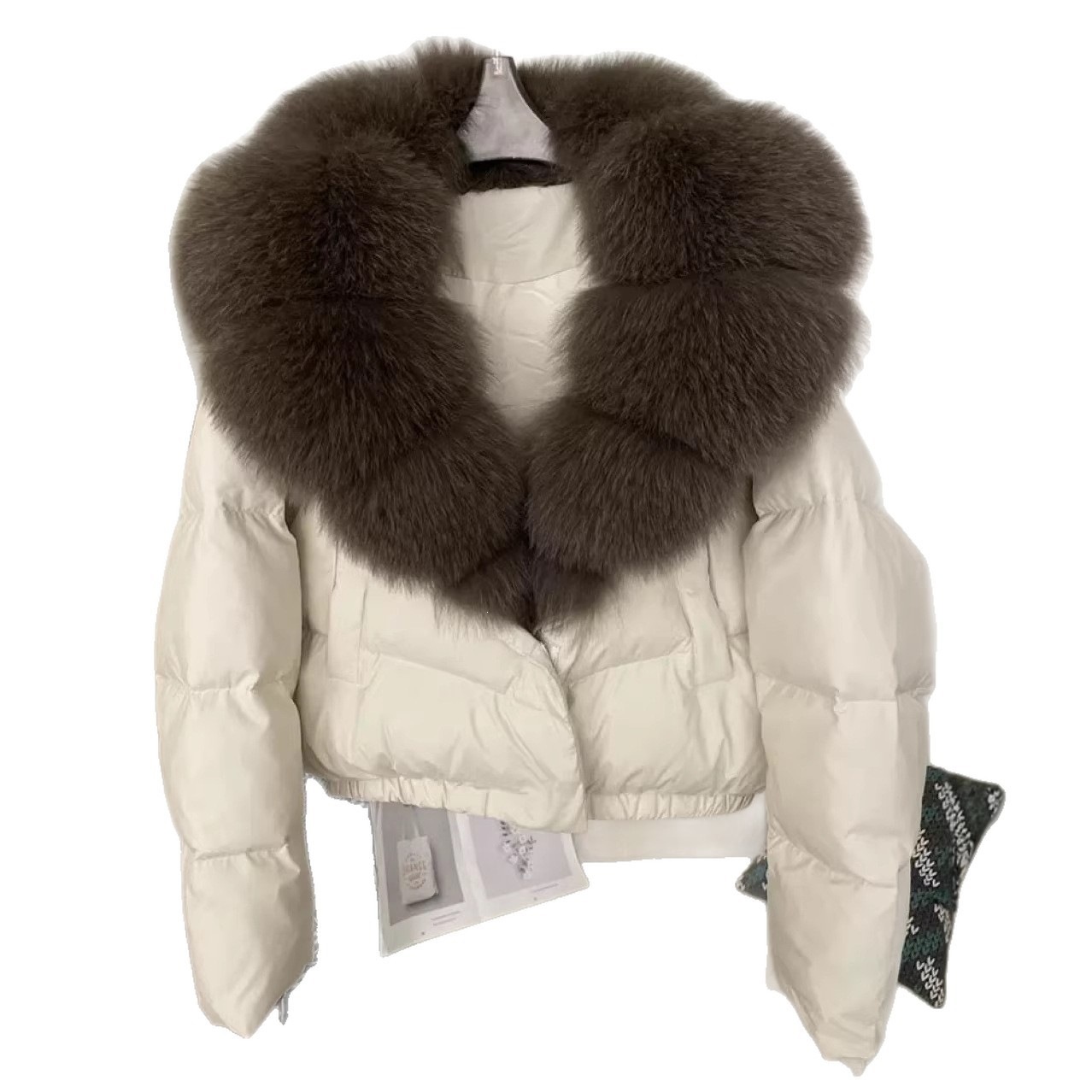 Ropa de algodón de comercio exterior mujer corta 2026 nuevo estilo de moda cálido océano gran abrigo de algodón de cuello de pelo de zorro