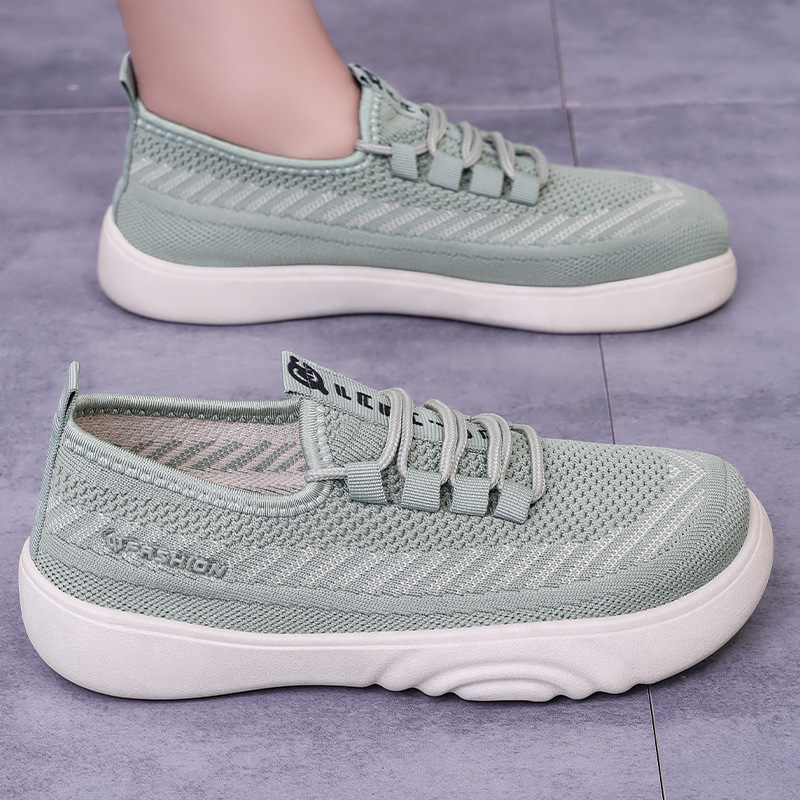 Zapatos de verano para mujer nuevo estilo malla transpirable voladora zapatos de madre de todo fósforo suela suave zapatos casuales de suela gruesa cómodos zapatos de tela para mujer