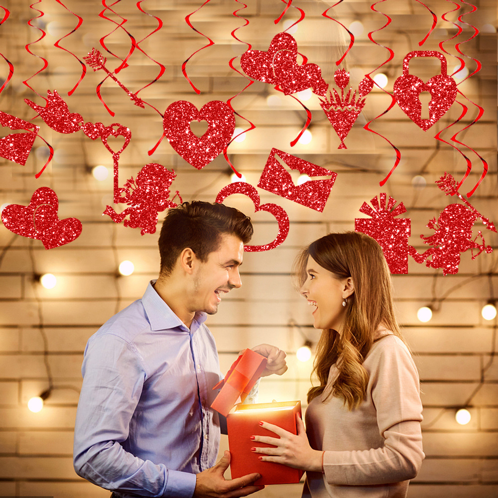 Europeo y Americano decoración del Día de San Valentín etiqueta espiral colgante boda compromiso decoración del techo colgante espiral