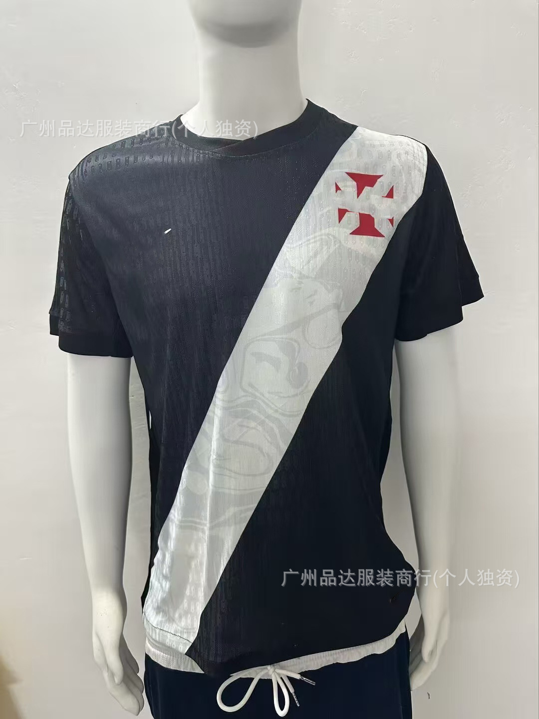 Camiseta de Uniforme de Fútbol Temporada 2526, Versión Jugador del Real Madrid, Edición Especial Selección Nacional, Versión Aficionado, La Liga