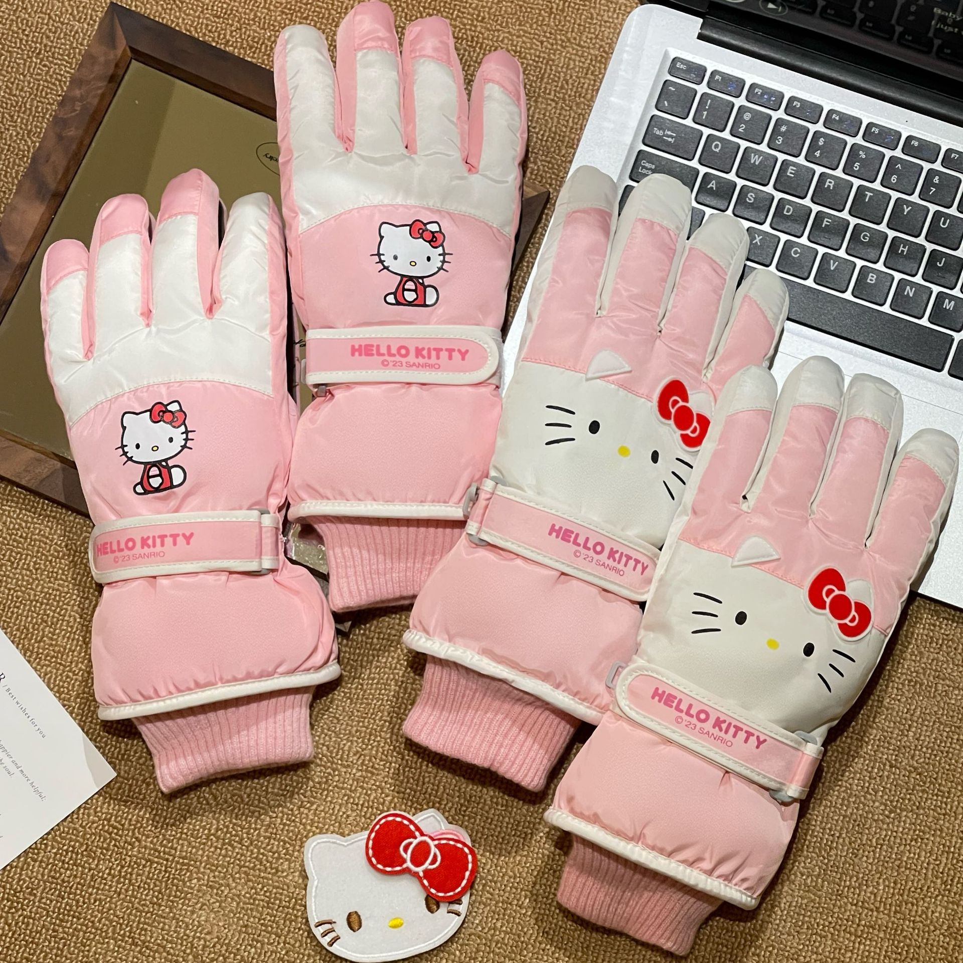 Guantes de esquí auténticos de invierno para mujeres gruesas hellokitty conducir guantes de algodón caliente pantalla táctil