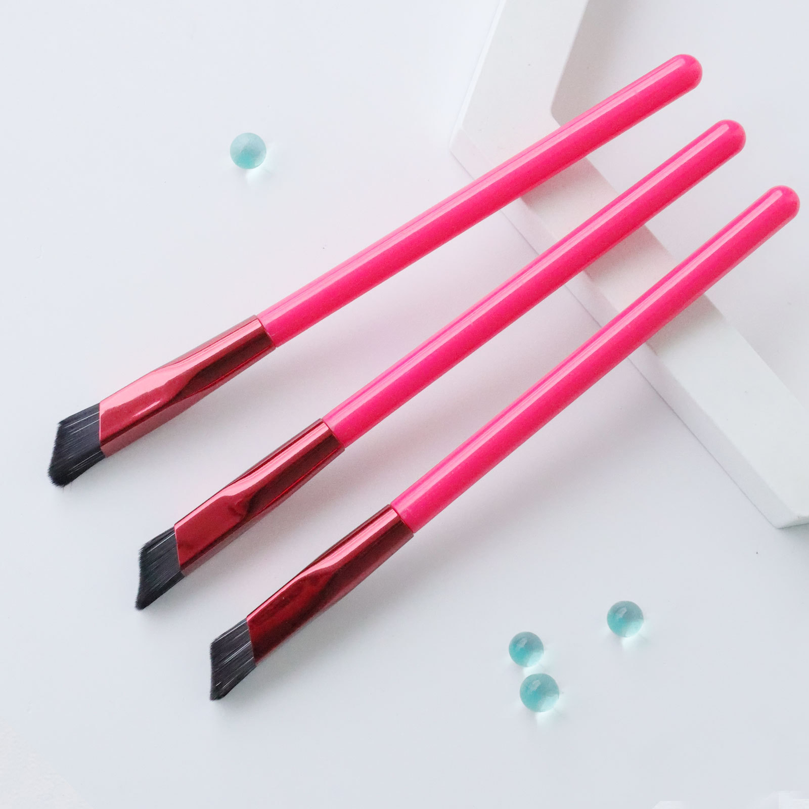 Eyebrow Brush Image 5