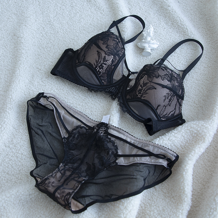 New Soft Steel Ring Spongeless Thin Cup Sexy Bra Set with French Straps for Large Chest and Small Underwear_voghion.com