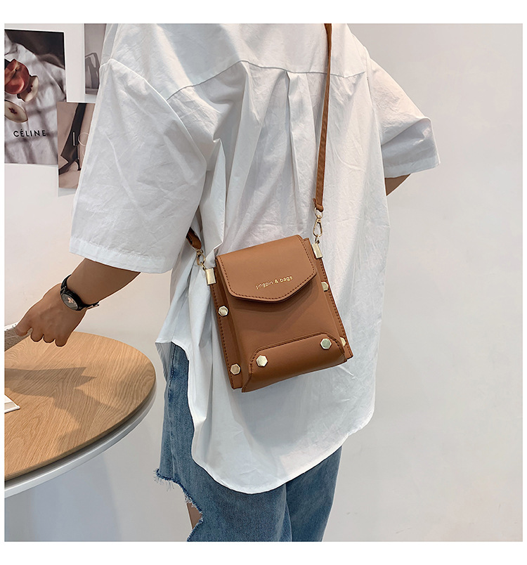 New Fashion Letter Small Square Bag Wholesale Nihaojewelry display picture 11