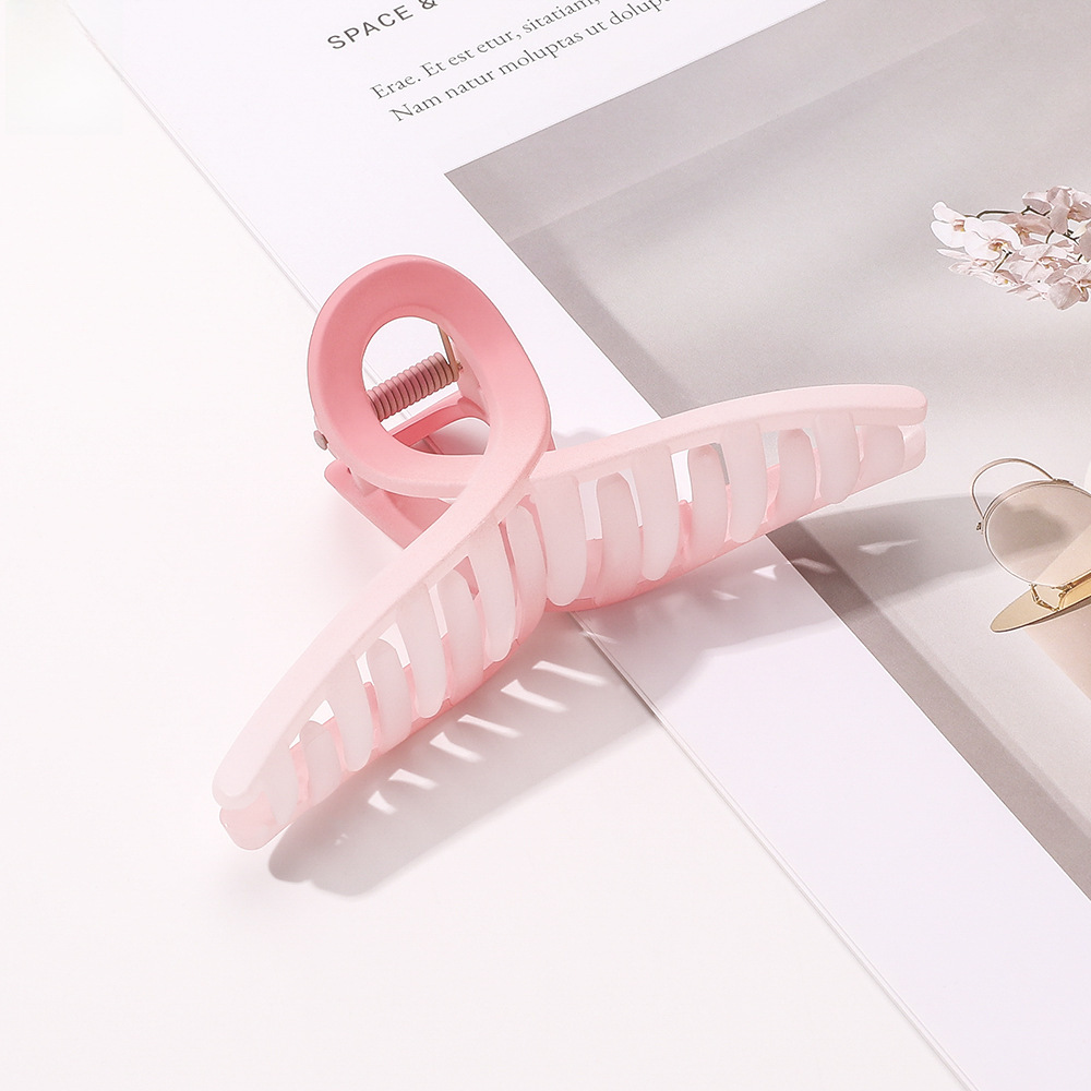 Qiyue határokon átnyúló színátmenetes hajtű matt fogócsat édes női cápacsat hajcsat hajkiegészítők nagykereskedelemben_voghion.com