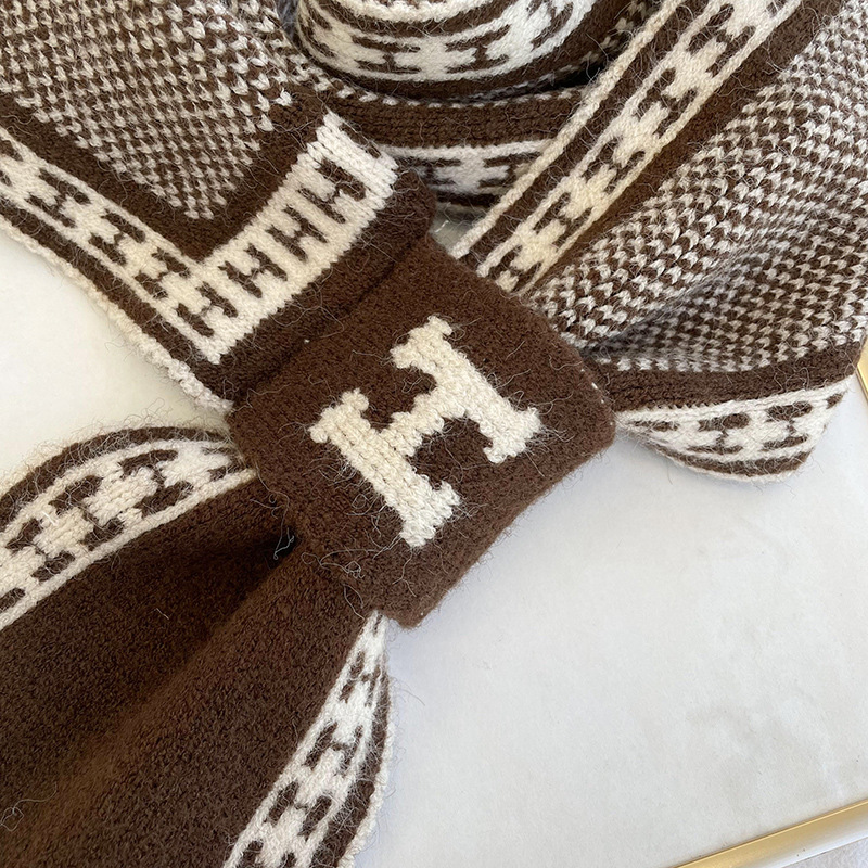 Corea Del Sur Dongdaemun Nueva H carta pequeña bufanda del oído de las mujeres del otoño y el invierno versátil larga de punto engrosada bufanda caliente