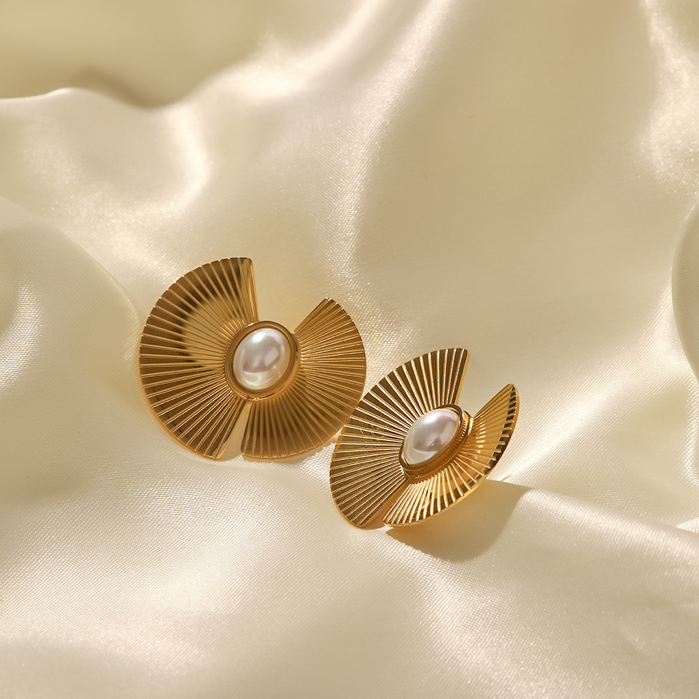Retro Geometric Sector Stainless Steel Pearl Plating Ear Studs 1 Pair