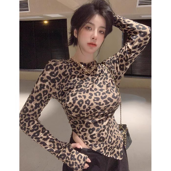 Leopard Print Short Tight Top Female Spice Girl Anchor Clothing Mirror Elegant Slim-fit Irregular Long-sleeved T-shirt Leopard Print Short Tight Top Female Spice Girl Anchor Clothing Mirror Elegant Slim-fit Irregular Long-sleeved T-shirt