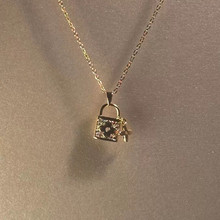 �W���r�К��|���~���i�^��ŮС���OӋ�А��鱩���i�^�����Ʒ��