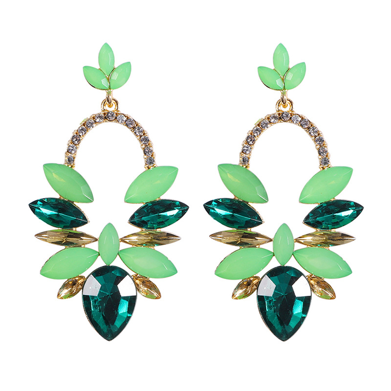 17g Weight 0.03µm-0.05µm Gold Plating Thickness Electroplated Gold Plating Process 316 Stainless Steel Ear Needle Material Golden Plated Plating Material Rhinestones Inlay Material Earrings Classification 1 Pair Quantity Daily Occasion Alloy Material Heart Shape Pattern Women'S Gender Fashion Style Inlay Craft Fashion Heart Shape Alloy Inlay Rhinestones Earrings 1 Pair 1