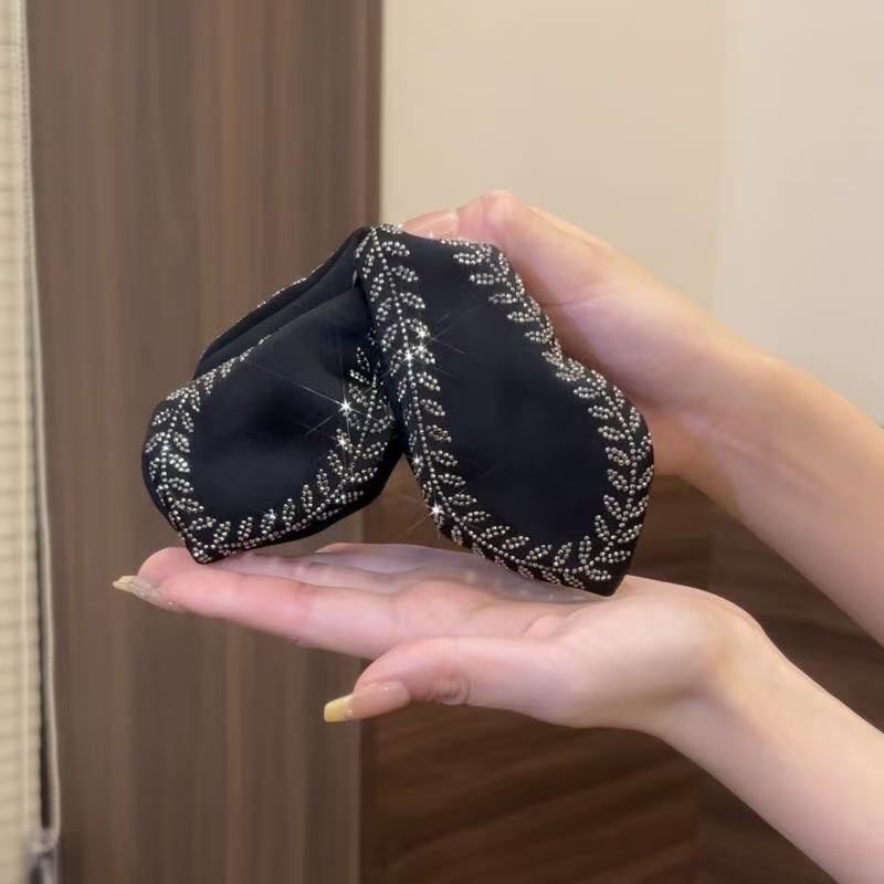 Double-Layer Fabric New Popular Style Wheat Ear Bow Triangle Hair Clip, Versatile Wheat Ear Hairpin for Commuting, Stylish Hair Accessory Double-Layer Fabric New Popular Style Wheat Ear Bow Triangle Hair Clip, Versatile Wheat Ear Hairpin for Commuting, Stylish Hair Accessory