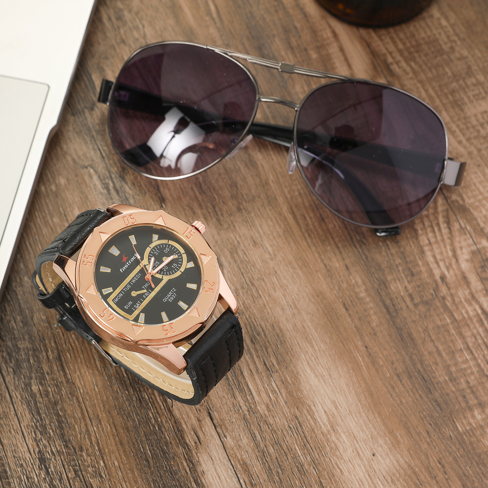 869g Weight Ordinary Glass Mirror Material Titanium Alloy Strap Material Watch Classification Pointer Display Type Single Folding Buckle Buckle Style Rectangle Dial Shape Holiday, Party Occasion Quartz Movement Solid Color Pattern Men's Gender Vintage Style, Simple Style Style Vintage Style Simple Style Solid Color Single Folding Buckle Quartz Men's Watches 9
