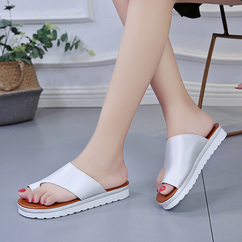 2021 Summer new thick-soled flip-flops, European and American large-sized low-toe leopard print women's slippers, size 43 for export wholesale undefined
