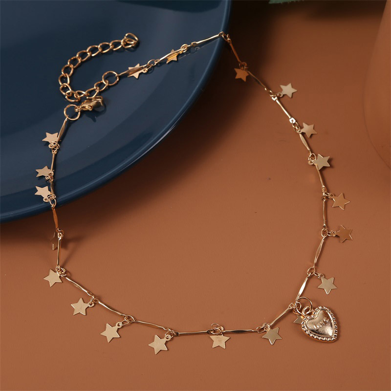 Fashion New Style Metal Love Star Clavicle Necklace display picture 3