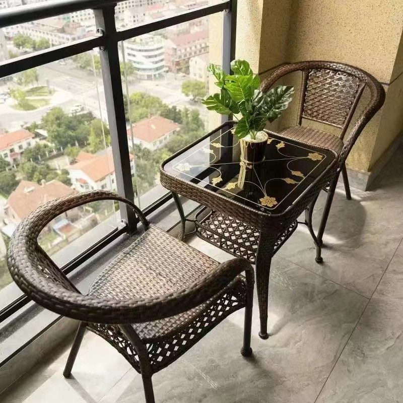 籐テーブルと椅子の3点セット、バルコニーティーテーブルと椅子、カジュアルな屋外中庭、高齢者用背もたれ籐椅子、コーヒーテーブルの組み合わせ|undefined