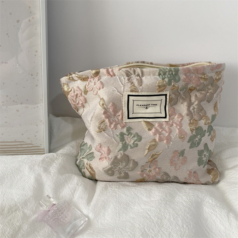 Women's All Seasons Polyester Flower Vintage Style Square Zipper Cosmetic Bag display picture 5