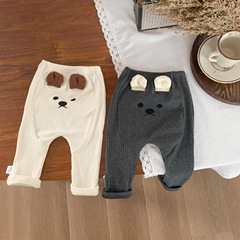 韓国の春の服の新型の超萌えかわいい男女の赤ちゃんの快適なレギンスの子供の春と秋の大きいppの外はズボンを着ます。
